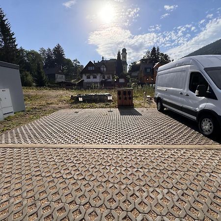 Luxusni Apartman Grand V Centru Harrachova Se Soukromou Mega Terasou, S Privatnim Parkovanim Zdarma, S Moznosti Dobijeni Wallbox Ev A Vyhledem Na Harrachovsky Kostelicek Dış mekan fotoğraf